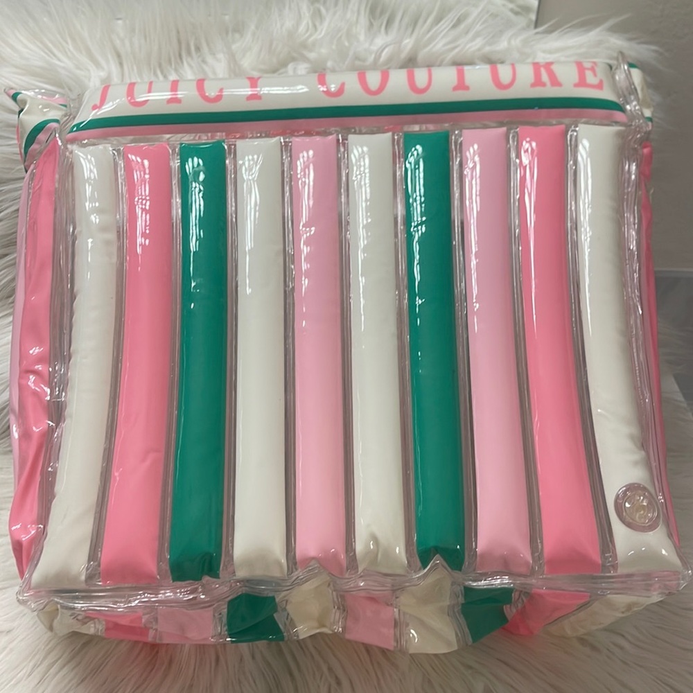 World’s cutest Juicy Couture beach bag
